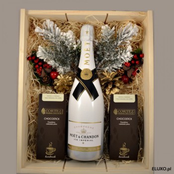  Zestaw upominkowy świąteczny z szampanem Moet Ice Imperial