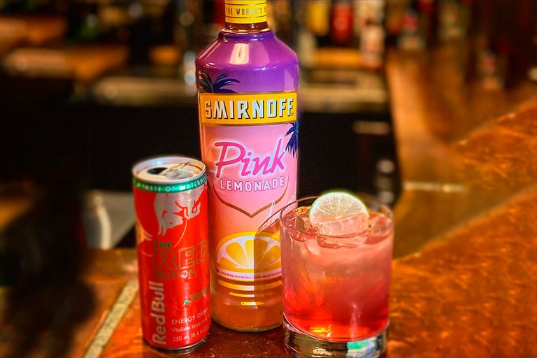 Smirnoff Pink Lemonade | eluxo.pl