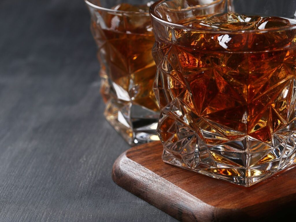 Bourbon, prawdziwy amerykański alkohol | eluxo.pl
